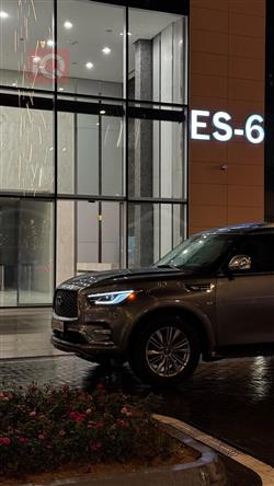 إنفينيتي QX80
